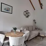 Mellon Zaton (Sibenik-Knin)